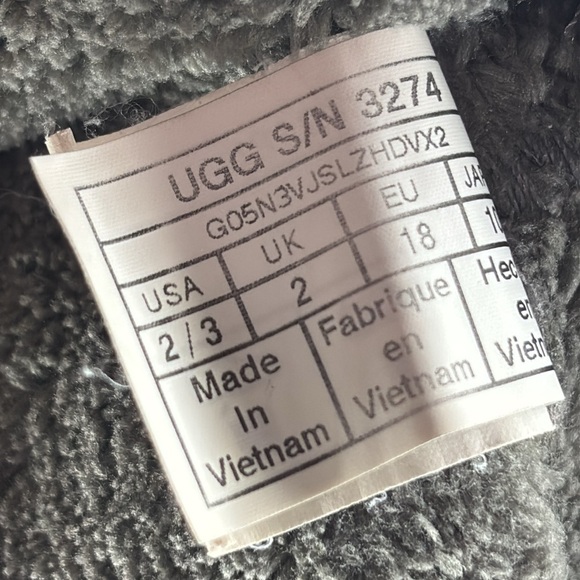 🔥🔥🔥 UGG Bixbee baby booties Size: 2/3🔥🔥🔥 - Picture 7 of 8